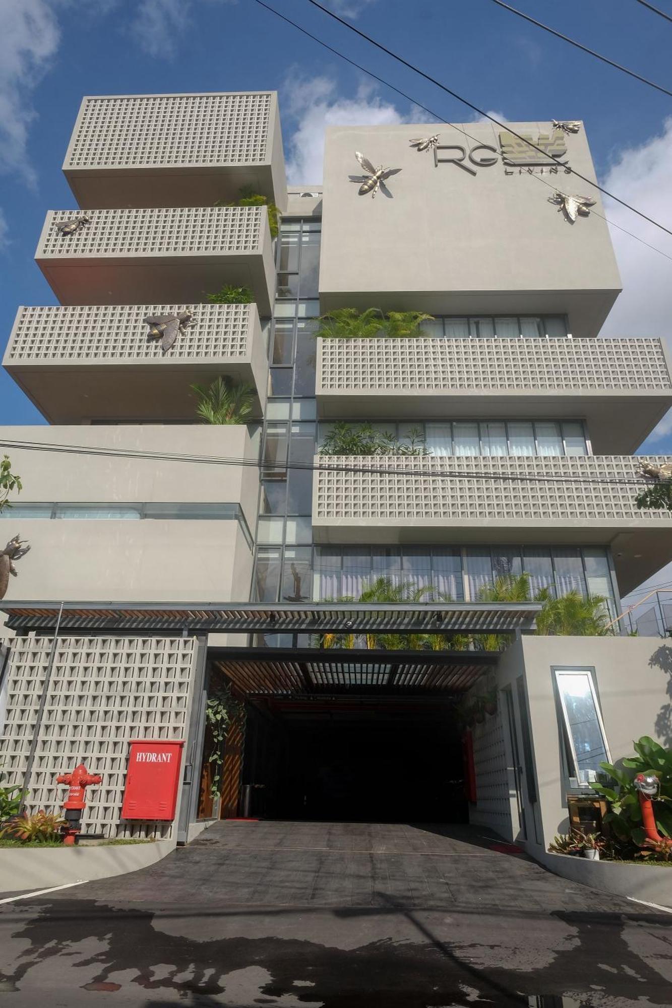 Sans Hotel Rg Living Jogja By Reddoorz Pakualaman Dış mekan fotoğraf