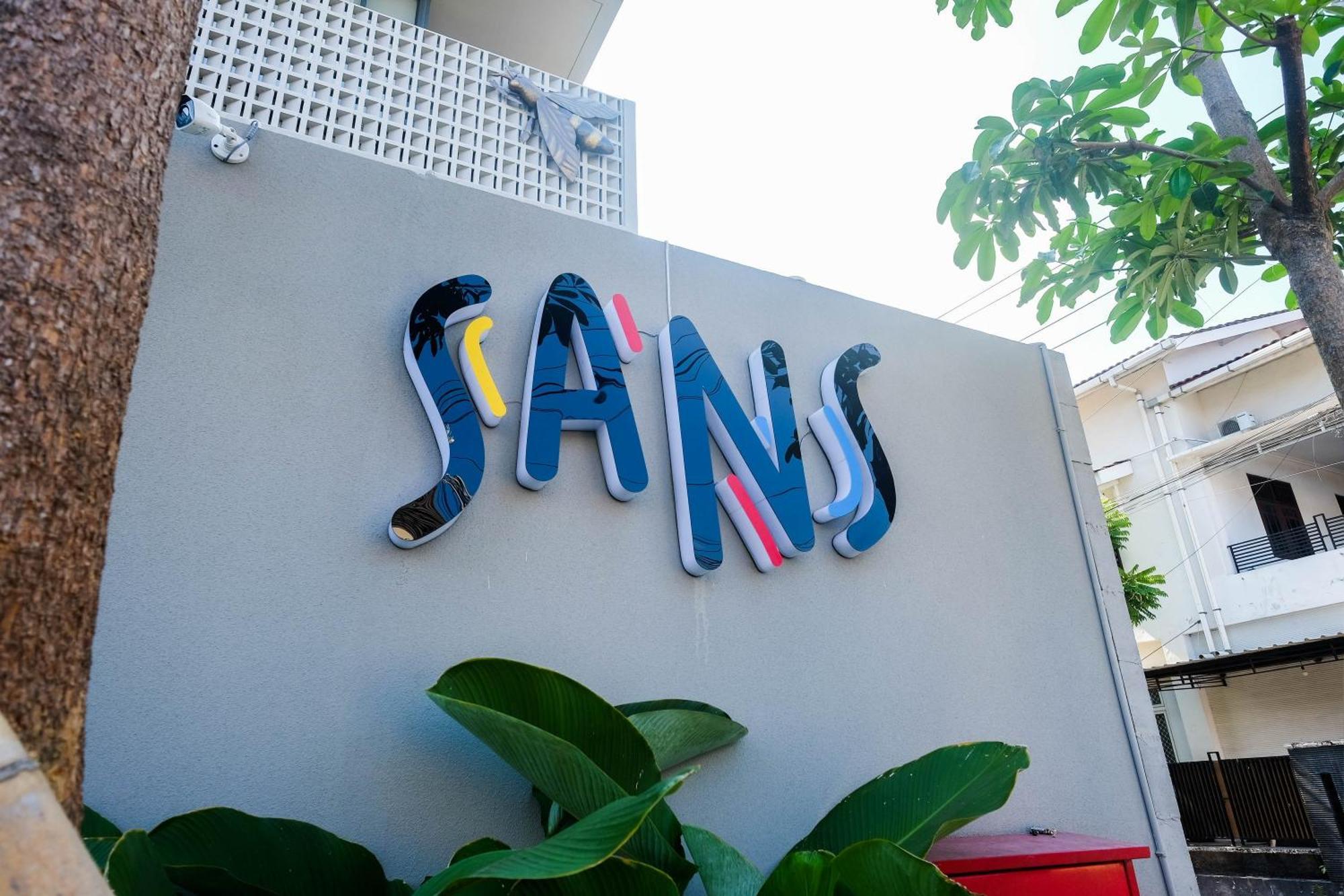 Sans Hotel Rg Living Jogja By Reddoorz Pakualaman Dış mekan fotoğraf
