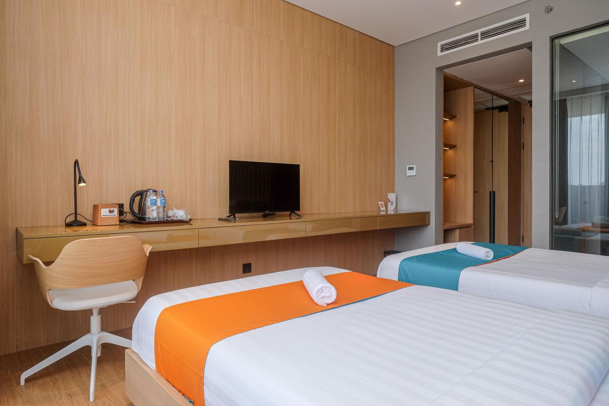 Sans Hotel Rg Living Jogja By Reddoorz Pakualaman Dış mekan fotoğraf