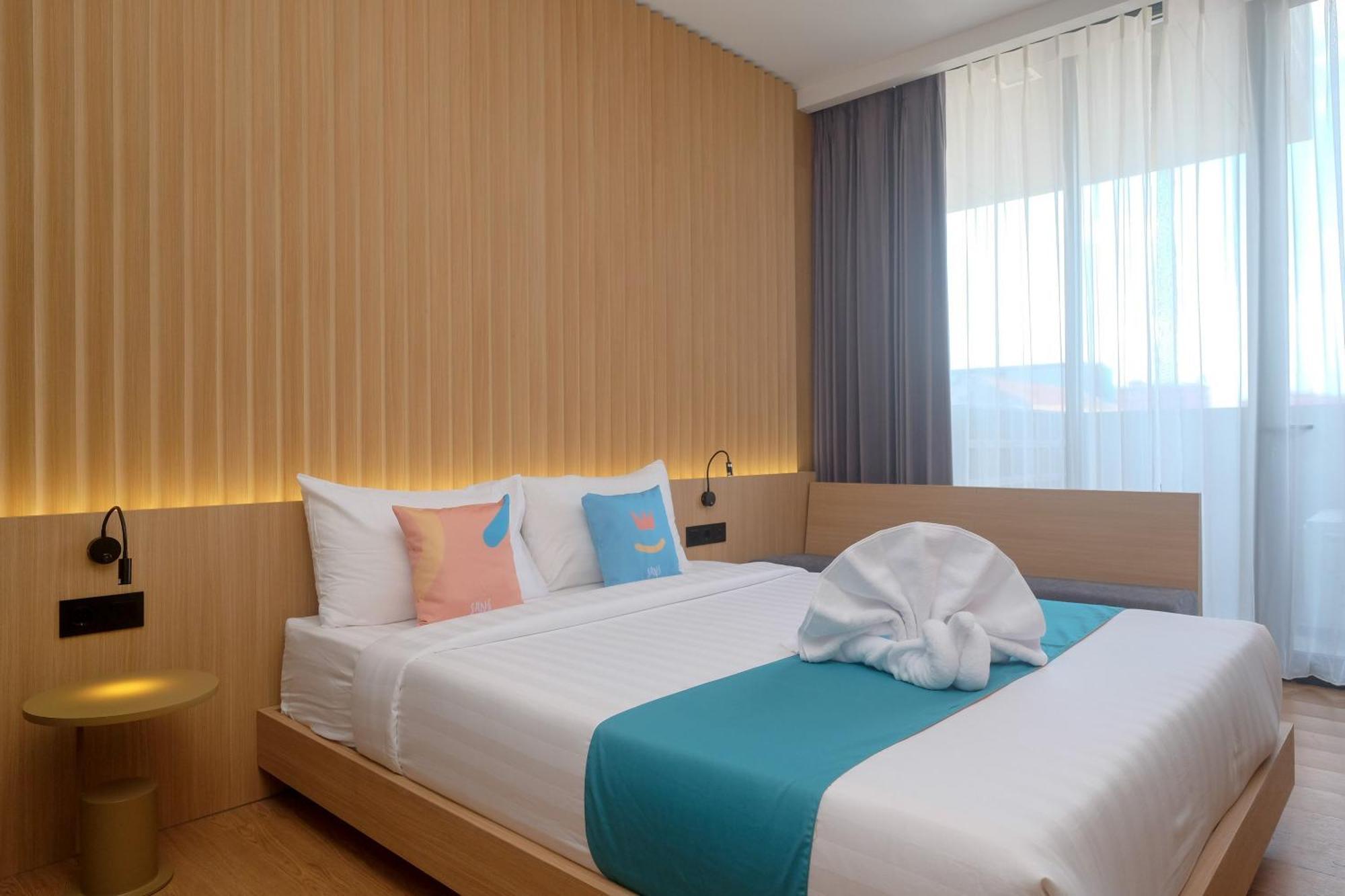 Sans Hotel Rg Living Jogja By Reddoorz Pakualaman Dış mekan fotoğraf