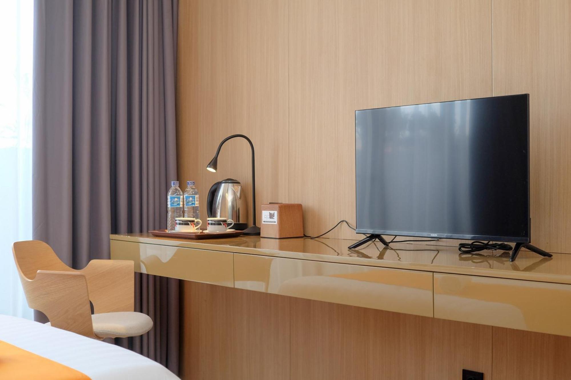 Sans Hotel Rg Living Jogja By Reddoorz Pakualaman Dış mekan fotoğraf