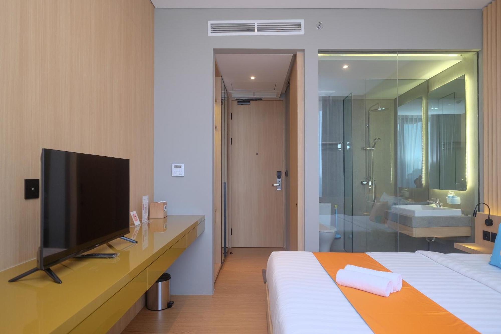 Sans Hotel Rg Living Jogja By Reddoorz Pakualaman Dış mekan fotoğraf