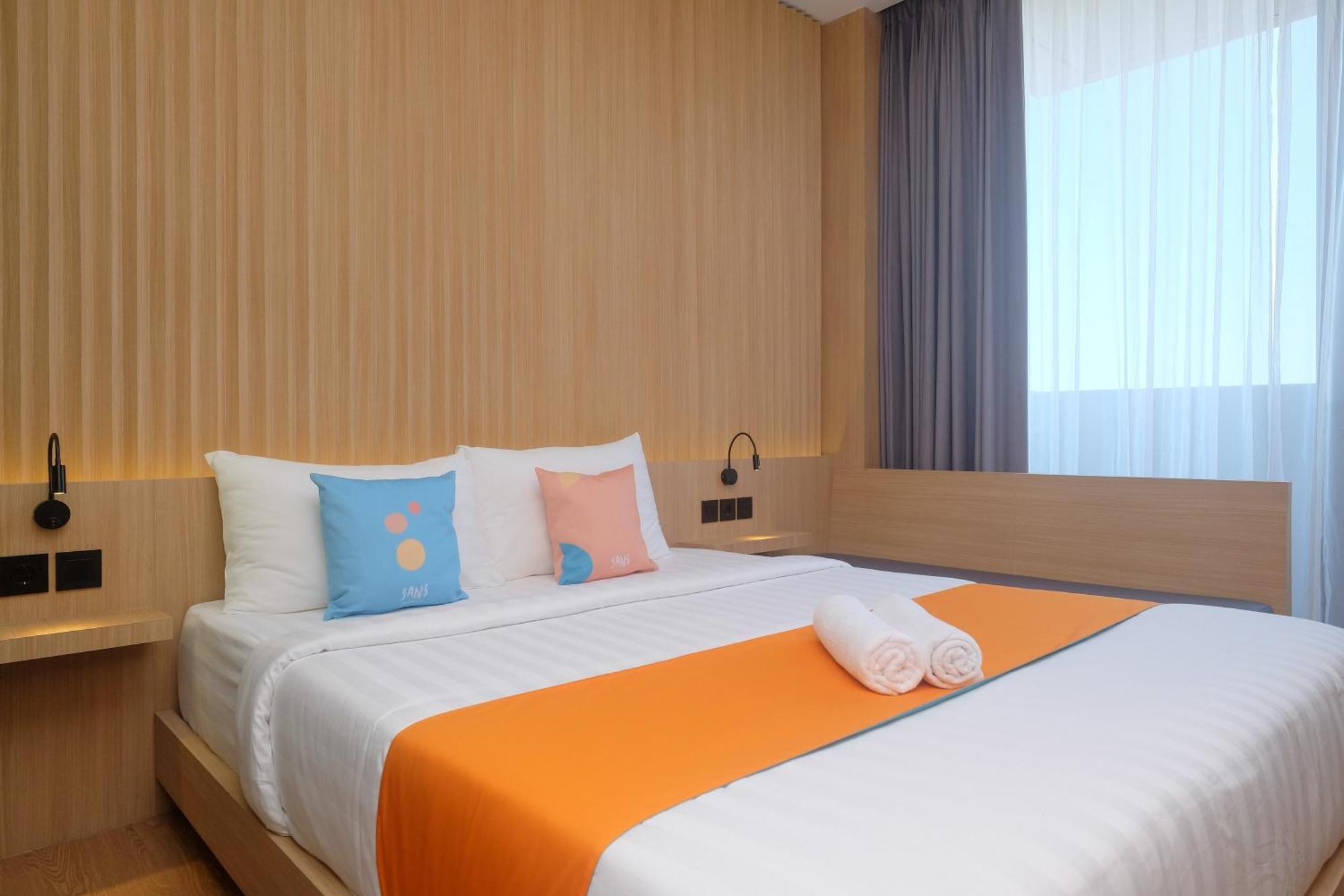 Sans Hotel Rg Living Jogja By Reddoorz Pakualaman Dış mekan fotoğraf